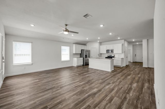 647 Delicate Arch Drive, Conroe, TX 77303