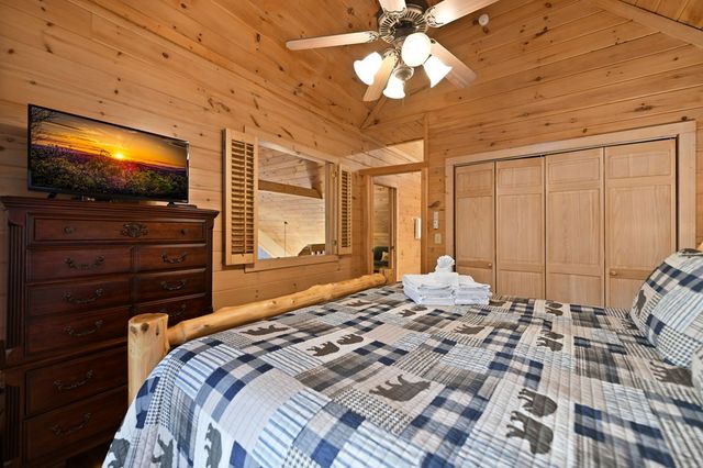 313 Spruce Circle, Mineral Bluff, GA 30559