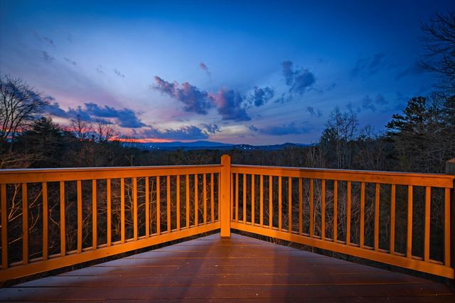 313 Spruce Circle, Mineral Bluff, GA 30559