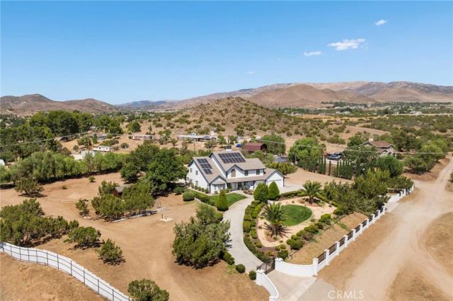 32223 Falcongate Avenue, Acton, CA 93510