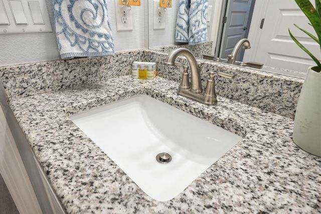 1660 Tuscon Court, Gulf Breeze, FL 32563