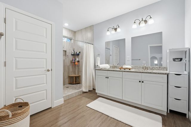 1660 Tuscon Court, Gulf Breeze, FL 32563