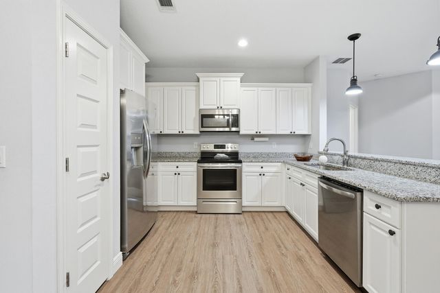 1660 Tuscon Court, Gulf Breeze, FL 32563