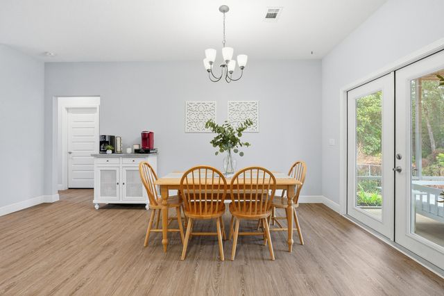 1660 Tuscon Court, Gulf Breeze, FL 32563