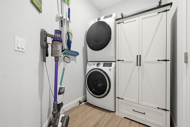 1660 Tuscon Court, Gulf Breeze, FL 32563