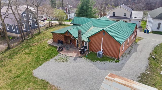 150 Grandview Avenue, Burnside, KY 42519