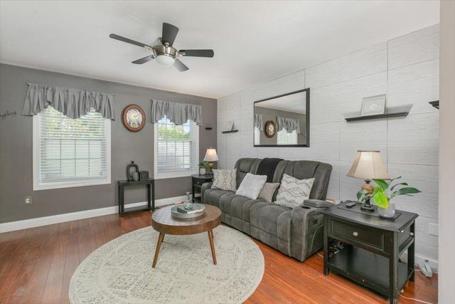 2 Birch Hill Drive, Nashua, NH 03063