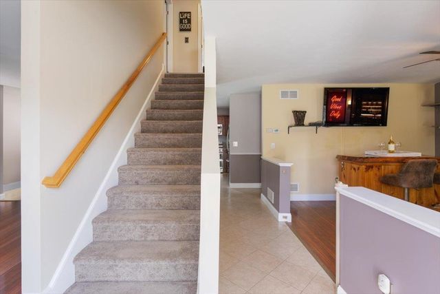 2 Birch Hill Drive, Nashua, NH 03063