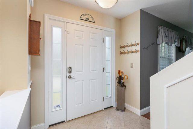 2 Birch Hill Drive, Nashua, NH 03063