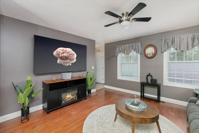 2 Birch Hill Drive, Nashua, NH 03063