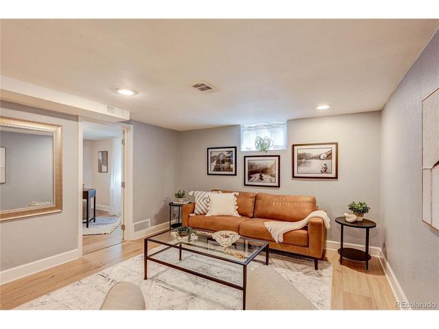6170 S Bemis St, Littleton, CO 80120