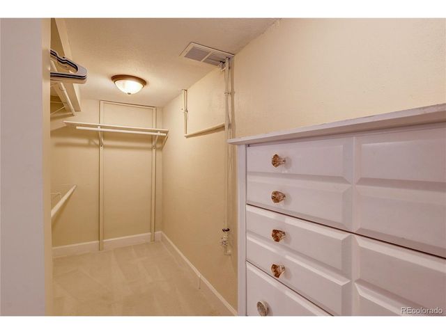 6170 S Bemis St, Littleton, CO 80120