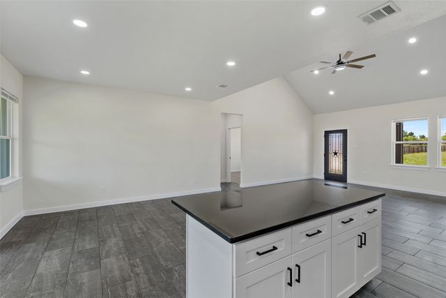 568 Highview Court, Godley, TX 76134