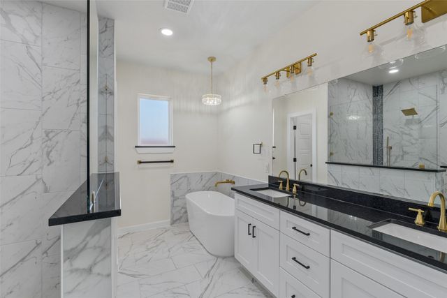 568 Highview Court, Godley, TX 76134