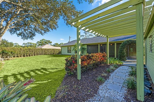11989 PERSIMMON Boulevard, West Palm Beach, FL 33411