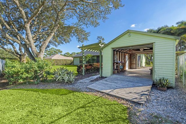11989 PERSIMMON Boulevard, West Palm Beach, FL 33411
