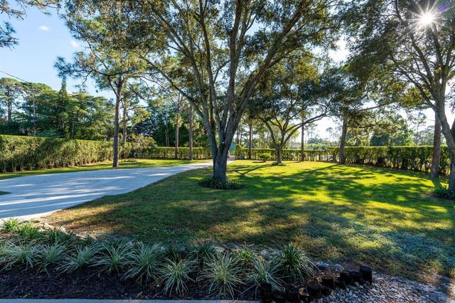 11989 PERSIMMON Boulevard, West Palm Beach, FL 33411