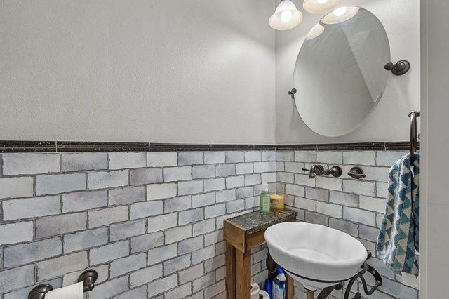 139 Pine Island, Marshall, TX 75672