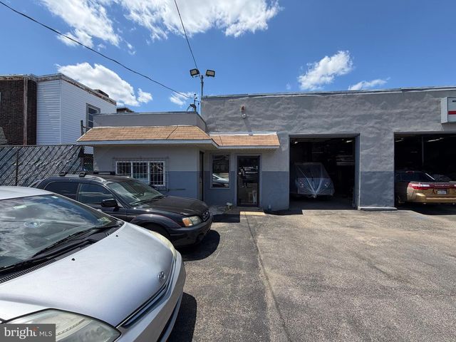 4600-12 N FRONT ST, Philadelphia, PA 19140