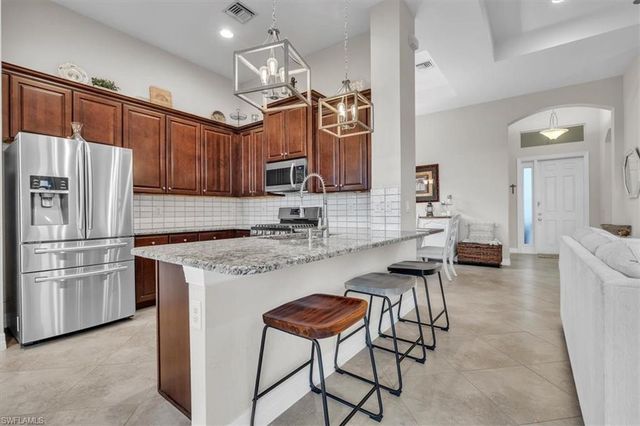 12653 Fairway Cove CT, Fort Myers, FL 33905