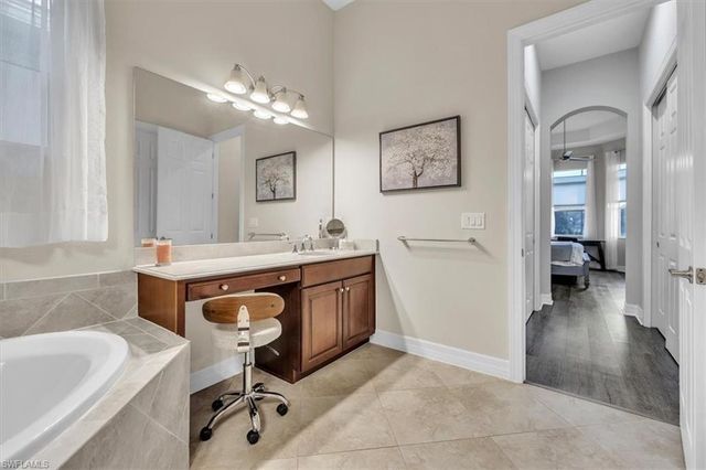 12653 Fairway Cove CT, Fort Myers, FL 33905