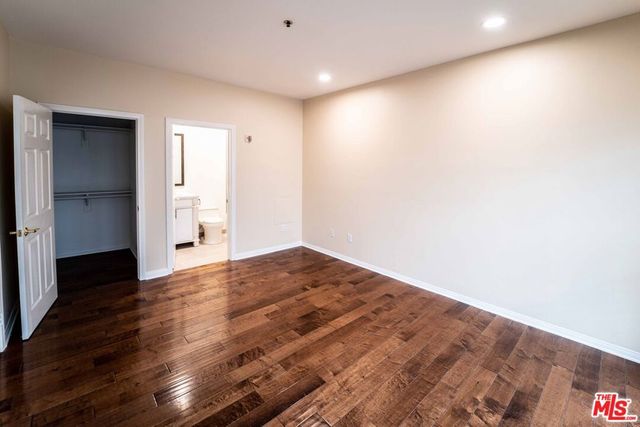 12011 Goshen Avenue 202, Los Angeles, CA 90049