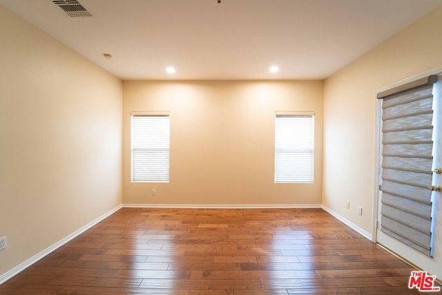 12011 Goshen Avenue 202, Los Angeles, CA 90049