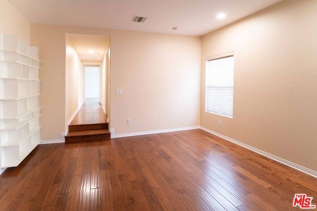 12011 Goshen Avenue 202, Los Angeles, CA 90049