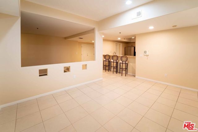 12011 Goshen Avenue 202, Los Angeles, CA 90049