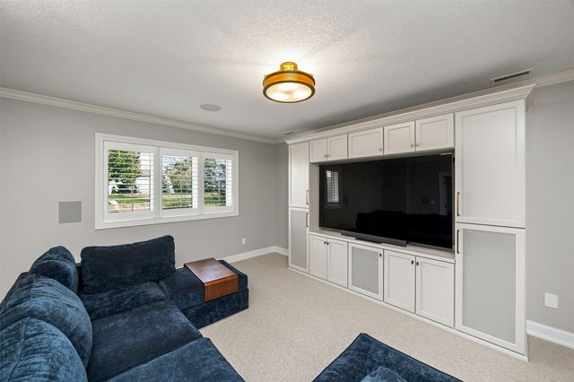 3102 162nd Street, Urbandale, IA 50323