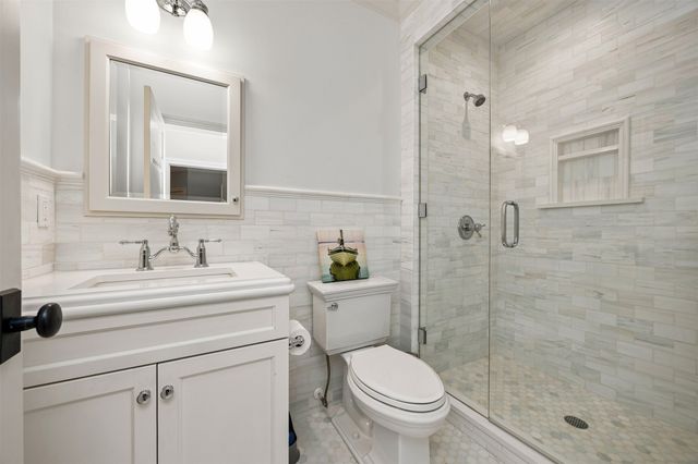 3102 162nd Street, Urbandale, IA 50323
