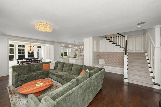 3102 162nd Street, Urbandale, IA 50323