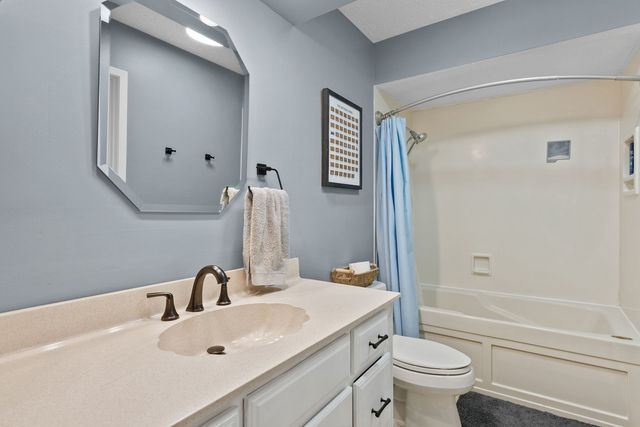 4415 31st Street, Bettendorf, IA 52722