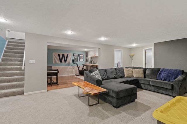 4415 31st Street, Bettendorf, IA 52722