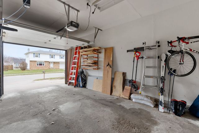 4415 31st Street, Bettendorf, IA 52722