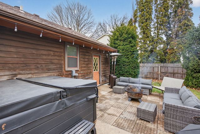 4415 31st Street, Bettendorf, IA 52722