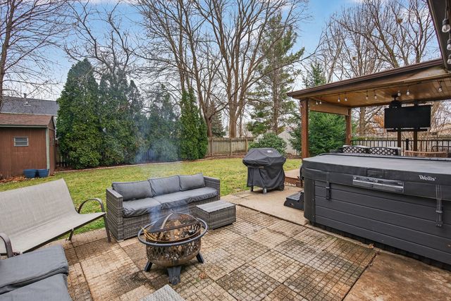 4415 31st Street, Bettendorf, IA 52722