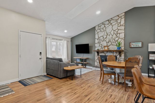 4415 31st Street, Bettendorf, IA 52722