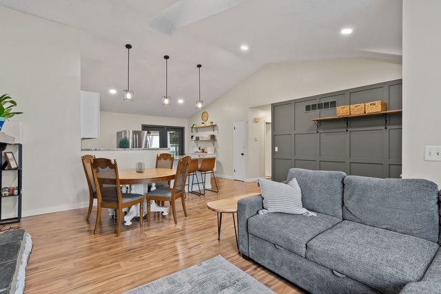 4415 31st Street, Bettendorf, IA 52722