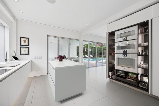 2169 University Boulevard, Houston, TX 77030