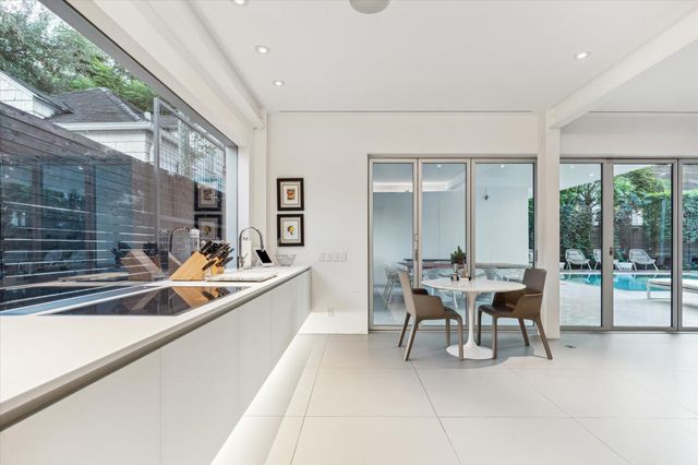 2169 University Boulevard, Houston, TX 77030