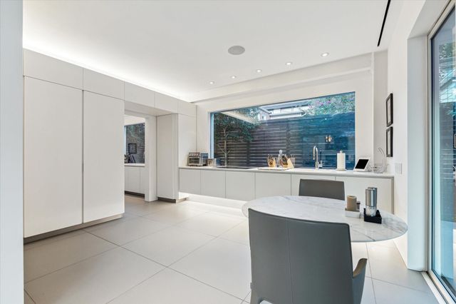 2169 University Boulevard, Houston, TX 77030