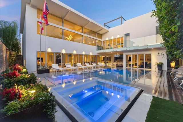 2169 University Boulevard, Houston, TX 77030