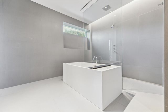 2169 University Boulevard, Houston, TX 77030