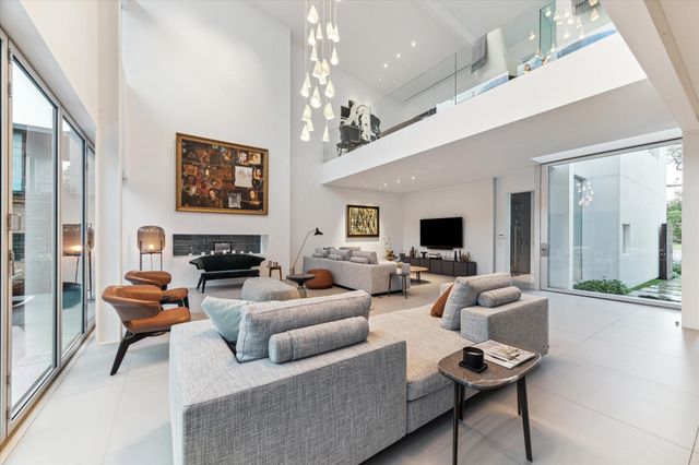 2169 University Boulevard, Houston, TX 77030