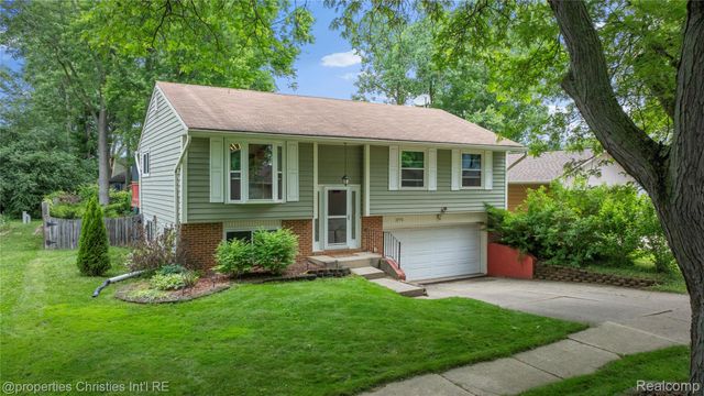 2771 Winter Drive, Troy, MI 48083