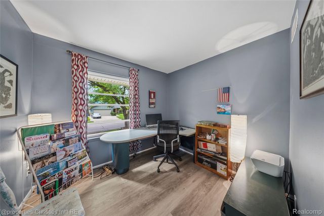 2771 Winter Drive, Troy, MI 48083