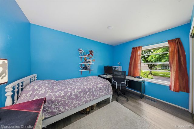 2771 Winter Drive, Troy, MI 48083