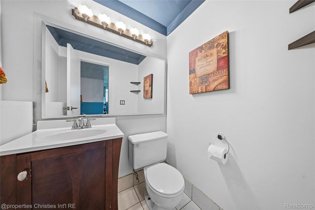 2771 Winter Drive, Troy, MI 48083