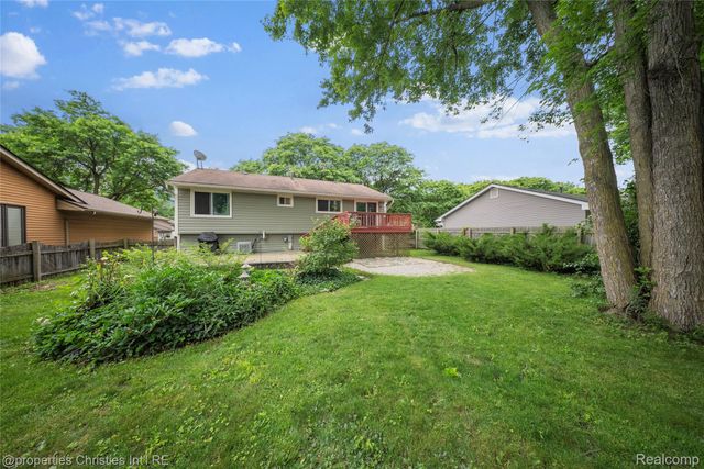 2771 Winter Drive, Troy, MI 48083
